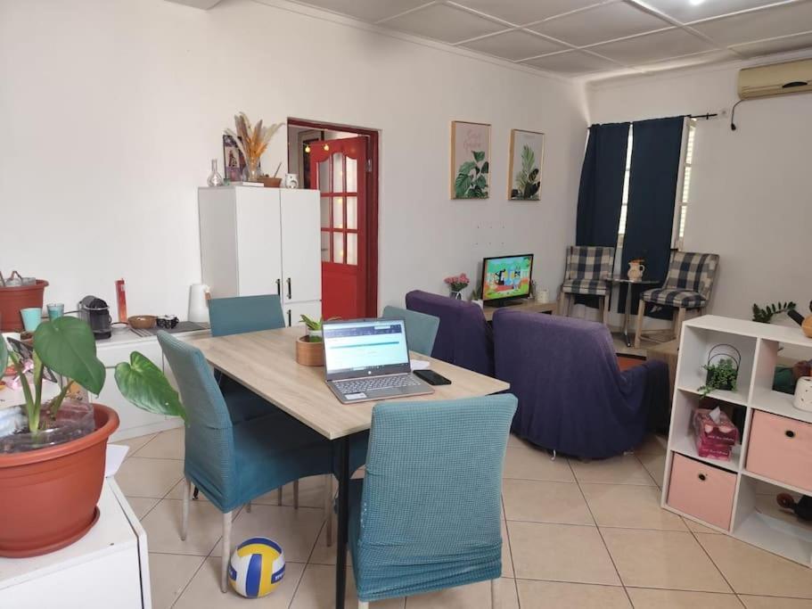 Mendes Family Homestay - B&B In The Heart Of Πράγια Εξωτερικό φωτογραφία