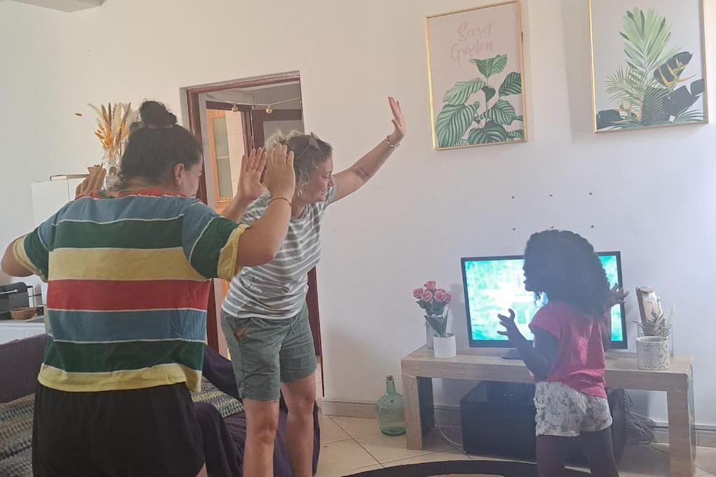 Mendes Family Homestay - B&B In The Heart Of Πράγια Εξωτερικό φωτογραφία